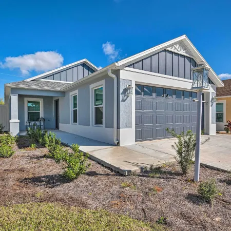 Home in the Villages Golf Cart and Amenity Access