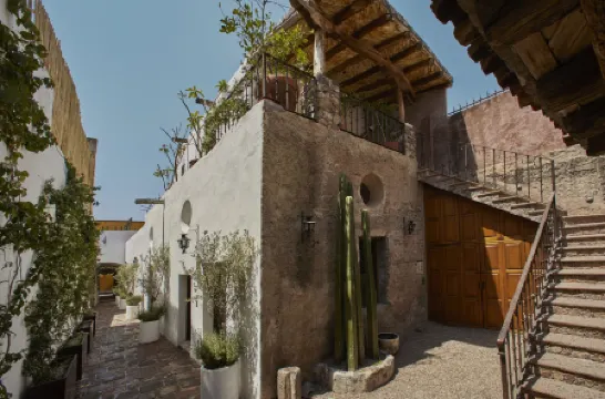 Mesón Hidalgo Отели рядом с достопримечательностью «Parroquia de San Miguel Arcangel»