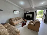 Casa rodeada de naturaleza