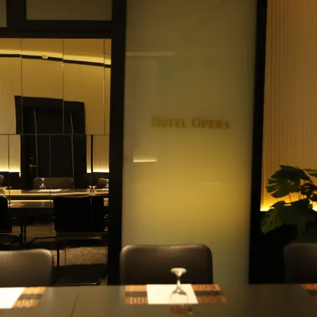 Hotel Opera