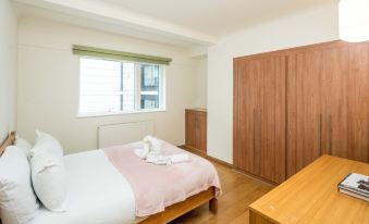 Bright 2-Bed Flat Near St Paul’s