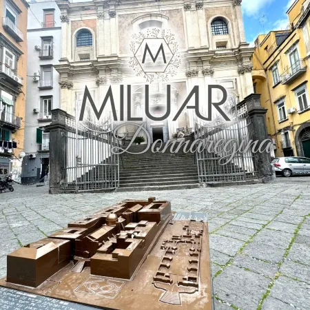 MILUAR Relais - Donnaregina Отели рядом с достопримечательностью «Площадь Пьяцца-Кавур»
