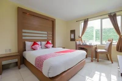 Hotel Senen Indah Syariah Hotels in Senen