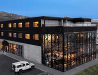 Beautiful new house w/hot tub - 30 min from Reykjavík Hotels in 