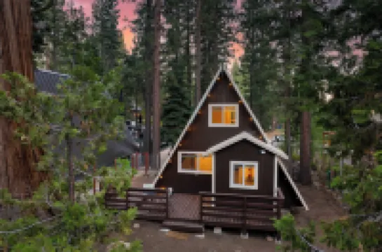 Speckled by Avantstay Modern Interior, 0.5mi to Lake!