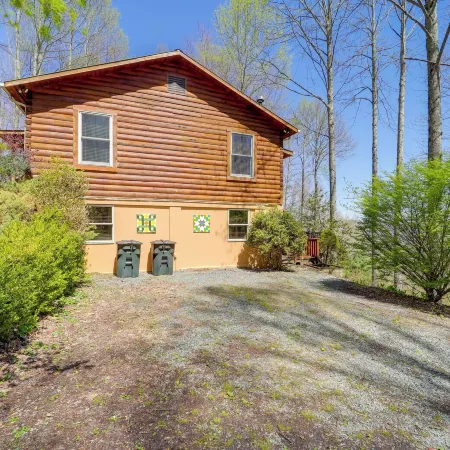 Hike, Sip and Unwind Mtn-View Gem in Banner Elk!