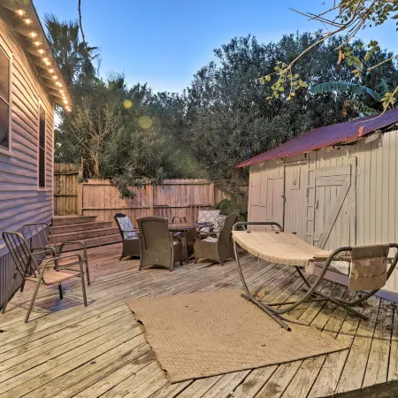 Historic Galveston Home Walkable Neighborhood!