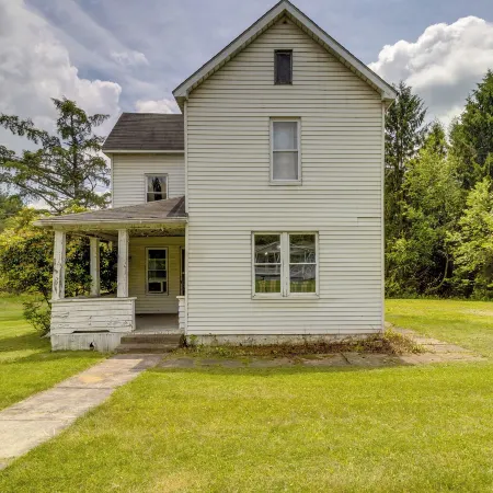 Pet-Friendly Smithmill Retreat w/ Yard!