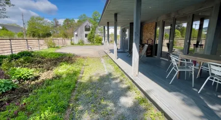 GARDEN SHED Отели рядом с достопримечательностью «Panoramic Viewing Platform»