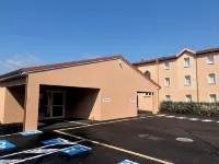 Brit Hotel Essentiel Millau