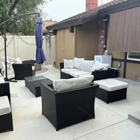 Spacious 3-bedroom with AC and WiFi in welcoming Cypress