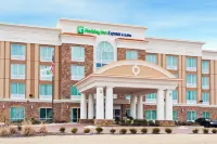 Holiday Inn Express & Suites HUNTSVILLE WEST - RESEARCH PK by IHG - parking