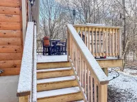 Modern Cozy 2-bedroom Cabin in Albrightsville w/ Wi-Fi, AC Hotels in Penn Forest Township