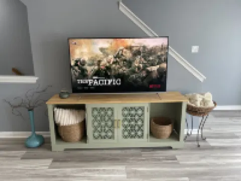 Spacious 4 Bedroom Townhouse Hotels in Middletown