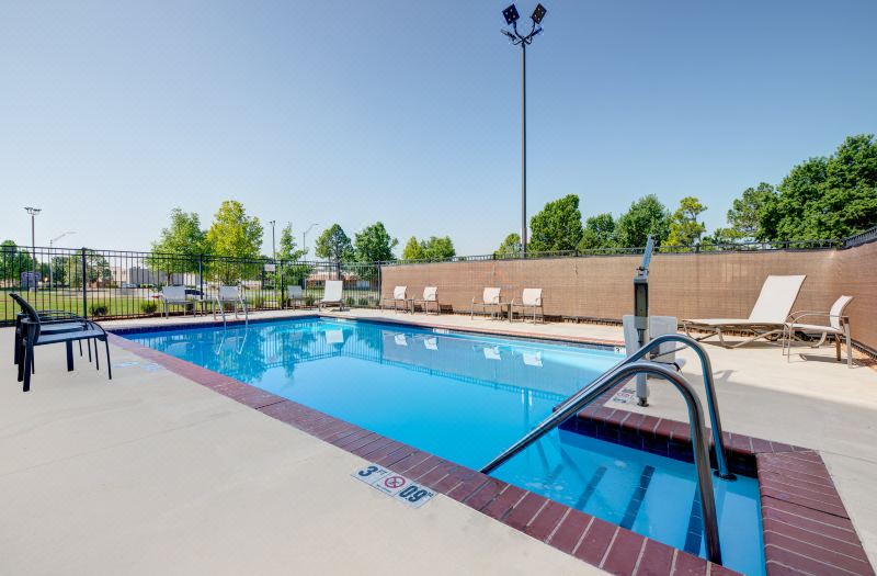 Holiday Inn Express & Suites Moore by IHG photo 3
