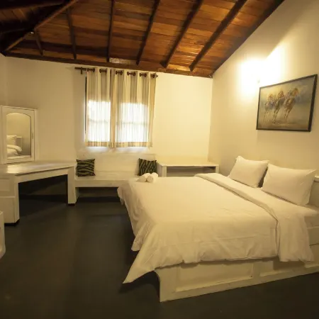 Funk Bunks - Sigiriya