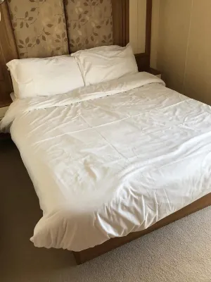 M321 - 8 Berth Caravan with Veranda - Pet Friendly Hotels near Camber Sands