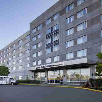 Residence Inn Montreal Airport Hotel Exterior