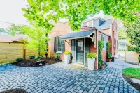 🌟 Adorable Historic 🏠 in the ❤️ of St. Charles 🌟