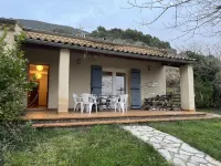Countryside house located in an olive grove, very quiet, wonderful scenery