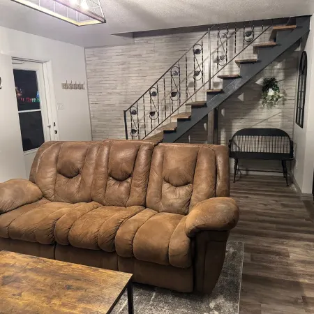 #2 Miller Suites -Cozy Comfort - 2Bdrm 1.5 Bath. for Work or Play.