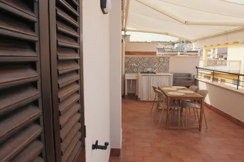 "Modern Studio Apartment with Barbecue Terrace - Historic Center"