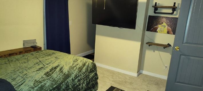 Charming house w/WiFi and AC in tranquil Wilson,walking distance to brewmasters Hotels in Wilson