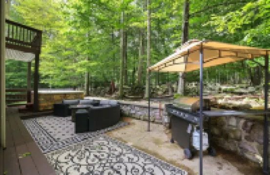 Welcome to the Whitetail Lodge!