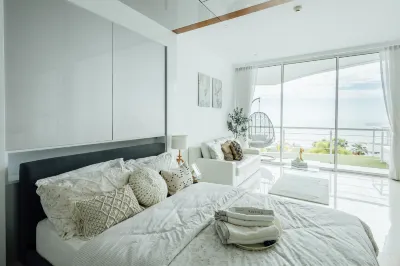 Sea-View Pool Villa Pattaya