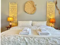 Peaceful Lake House Sauna,Hot tub,& Pool getaway in the Catskills