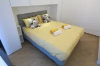 Comfortable apartment in the center of Arenzano, a few steps from the sea Hotel a Arenzano