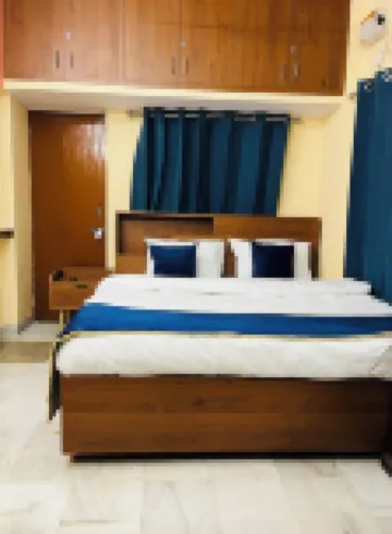 Charming 2-bedroom house with WiFi, AC in Lucknow