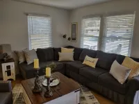 Charming 3-bedroom house in lovely Pensacola. 15 minutes to beaches