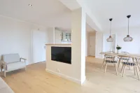 Large pirate's nest - By the sea