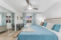 Spacious 5-bedroom house in fabulous Chula Vista with WiFi, AC