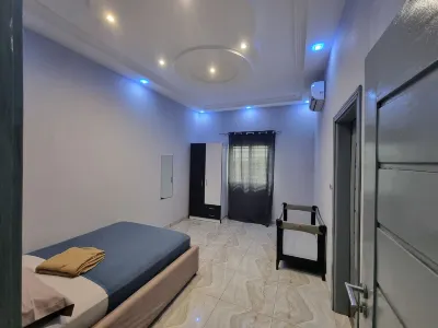 Résidence Schilo - Appartement Exclusif Climatisé 2 Chambres Avec Piscine Hotels in 