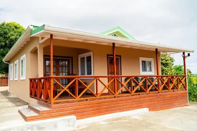 Charming 2-bedroom house in Choiseul, St. Lucia. Hotels in 