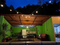 Luxury villa steps from secluded beach with AC and pool in Puntarenas Province