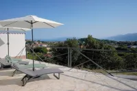 Spacious apartment with 2 bedrooms and sea view near Opatija