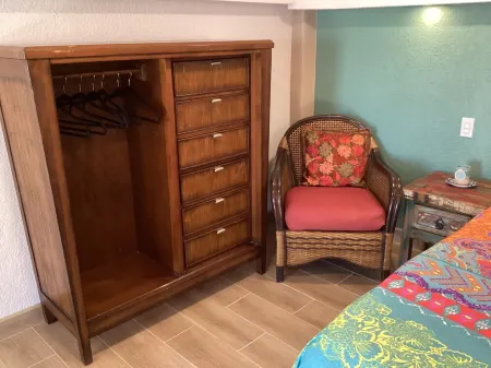 Brand new Loft in Loreto! Short walk to the beach, marina, and downtown!