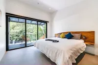 3 bedroom Villa Walking distance to Playa Grande- Private Pool