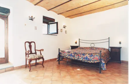 farmhouse calcinaia on the lake Apartment LOGGIA x 6/9 swimming pool, barbecu park Отели рядом с достопримечательностью «Museo Civico»