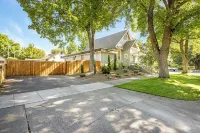 Heritage Heights - Luxe Historic Home Near Downtown & Pioneer Park - EV Charger