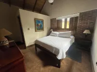 Charming 2-bedroom villa with AC, WiFi in awesome Jarabacoa โรงแรมใน