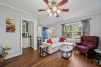 A Little Serenity- A Cozy One Bedroom Escape in Quant Onancock,Mid-Eastern Shore Hotels in Onancock