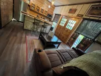 Cozy cabin in beautiful White Springs with WiFi, Hotels in Hamilton County