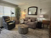 Charming furnished 2-bedroom, 1 bath apartment with WiFi, AC in lovely Kalispell