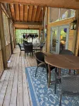 Charming lake cabin on beautiful Lake Martin - 6 bedrooms, sleeps 17