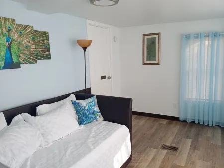 Country setting on Florida's Nature Coast.  Park your boat and RV here too. Отели в г. Хомосасса-Спрингс