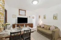 Home Elias LA Palma City